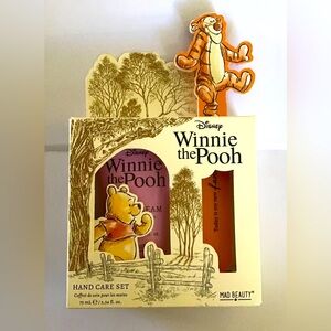 DISNEY WINNIE THE POOH HAND CARE SET